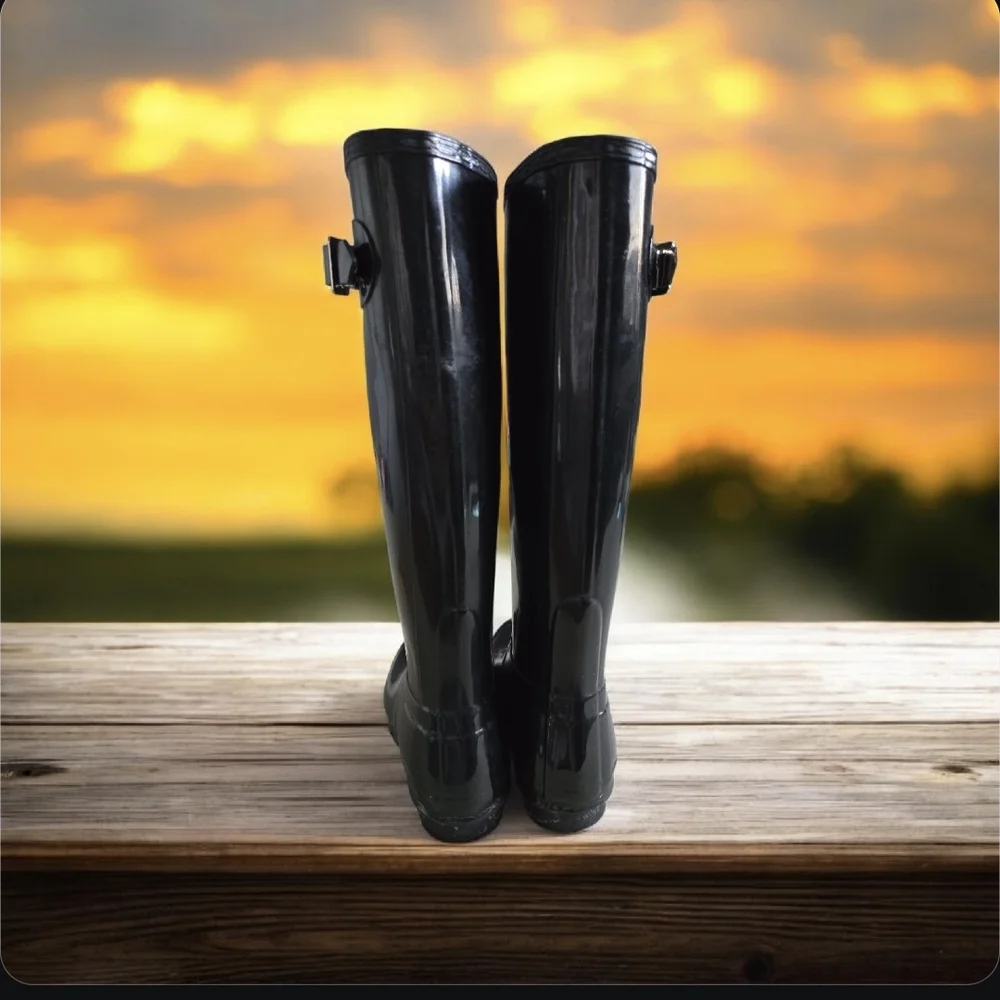 Hunter stylish black